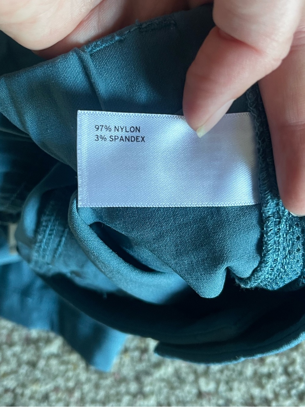 Duluth Trading Co Teal Women's Cargo Shorts - Picture 6 of 6